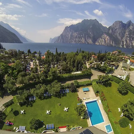 Residence Toblini Torbole Sul Garda Exterior foto
